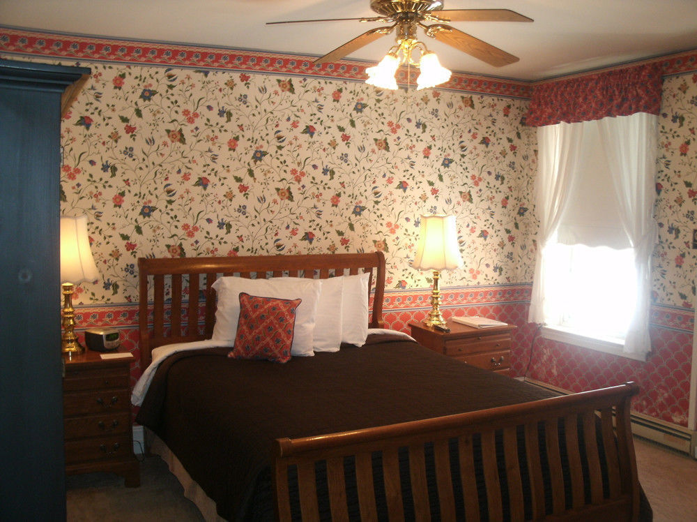 The Country Inn Of เบิร์กลีย์สปริงส์ ภายนอก รูปภาพ